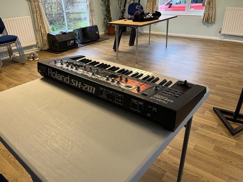 Roland 201 synthesiser - sh-201,