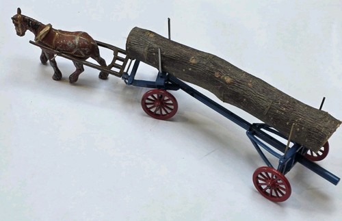 Timber carriage britains - carriage,