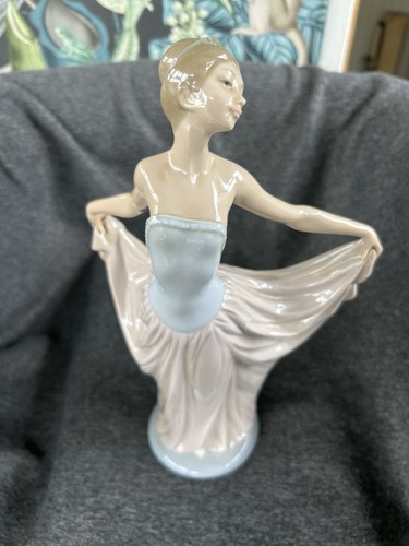 1979 lladro 5050 the dancer - #5050,