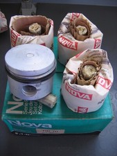 4 COMPLETE PISTONS Fiat 131