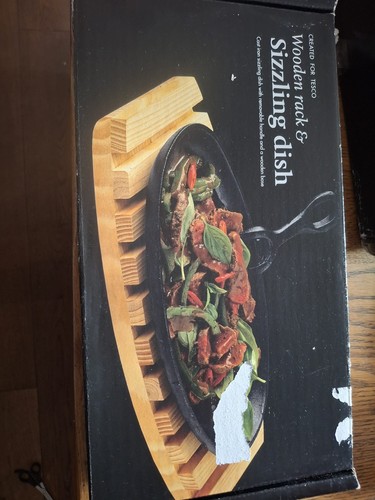 Cast iron sizzling dish - ., with