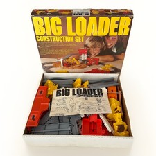 Vintage 1977 TOMY Big Loader