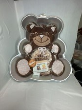 Wilton Enterprises Vintage 1982 Huggable Teddy Bear Cake Tin Baking Mould
