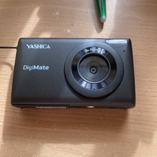 Yashica digimate 100 black - yashica,