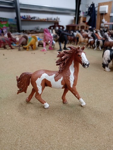 Schleich pinto stallion 13794 - pinto,