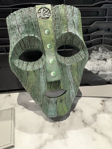 The mask prop - mask, jim