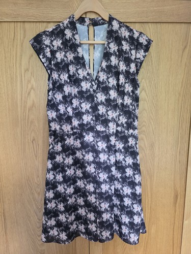 Reiss grey pink flower pattern - flower,