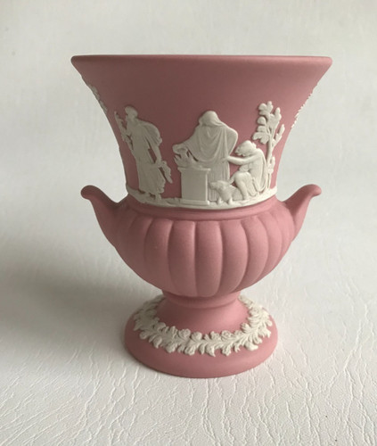 Wedgwood pink jasperware urn - wedgwood,