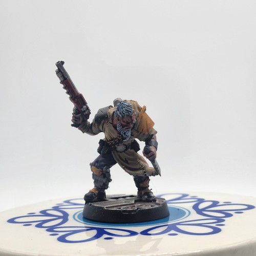 Hired gun grub targeson hive - hired,