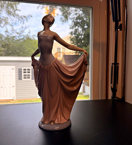 Lladro 5050 dancer with box - #5050,
