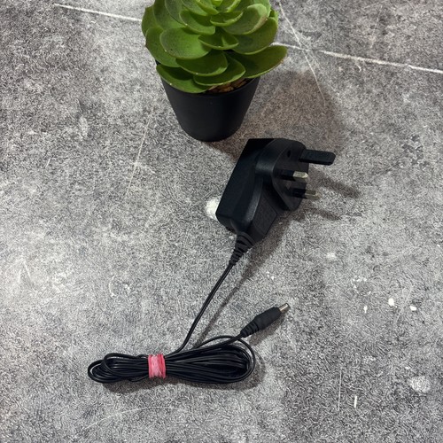 Mains wall charger with - uk,