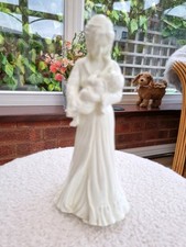 Compton & Woodhouse "Sweet Dreams" Porcelain Figurine 1988. 8"  X  3 3/4.
