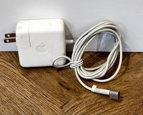 Official apple mac - x2, laptop