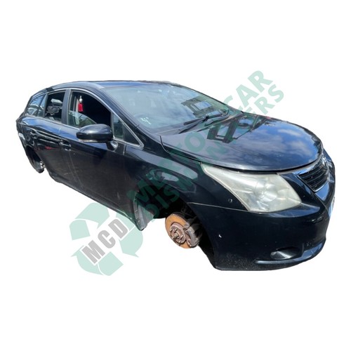 Toyota avensis 2011 headlight - toyota,