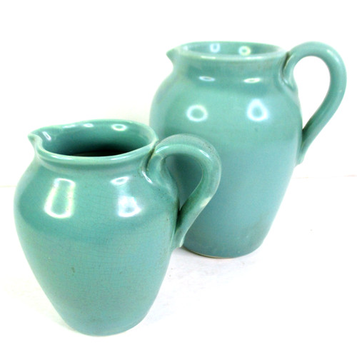 Vintage pair jugs dee - pair,