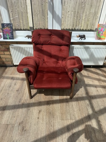 Mid century guy - mid,