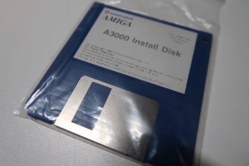Amiga 3000 install disk - amiga,
