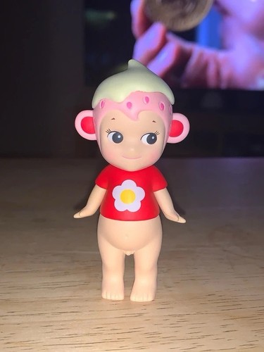 Sonny angel strawberry love - angel,