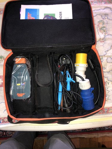 Socket and see - see, fuse