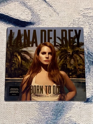 Lana del rey born - -, to