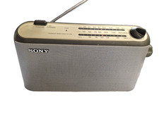 Vintage sony 3 band radio