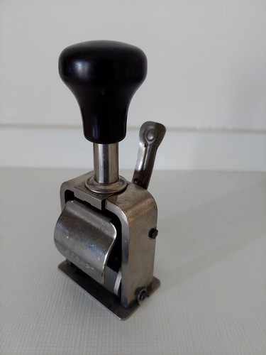 Roberts numbering machine - machine, no