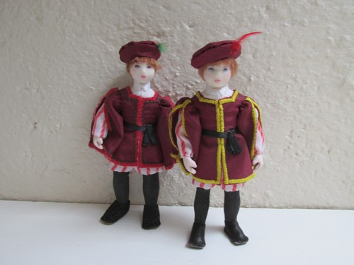 Two artisan tudor style doll - artisan,