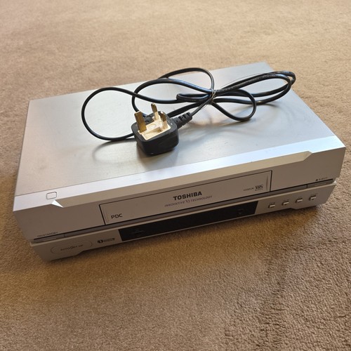 Toshiba 232uk vhs - vhs, vcr