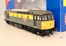 Heljan 33361 ‘OO’ Class 33 33202 The Burma Star BR Dutch Grey / Yellow Livery