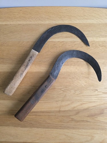 Small vintage hand sickles - small,