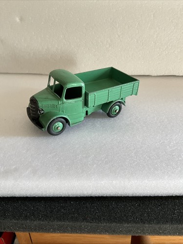 Dinky toys 411 bedford - dinky,