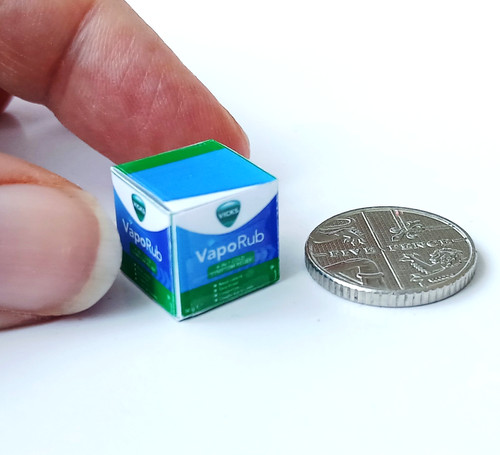 Dolls house miniature - dolls, 1:12