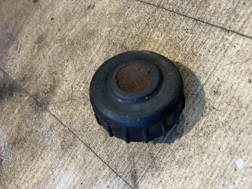 Spool fixing cap from ryobi - a,