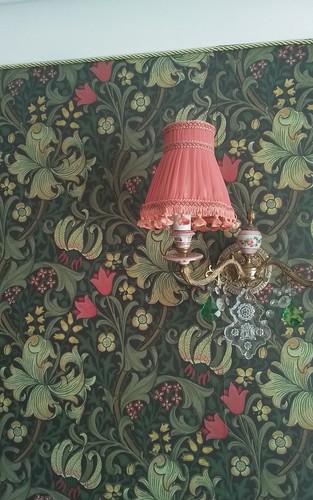 Pink pleated clip fabric - pink,