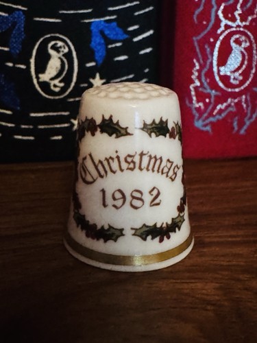 Royal worcester 1982 fine bone - 1982,
