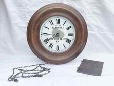 ANTIQUE OAK SURROUND CLOCK B