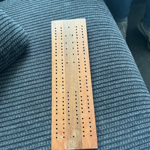 Cribbage board game with - board, pegs
