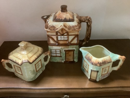 Keele street pottery - street,