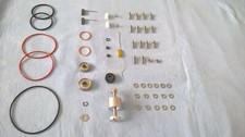 Mercedes W108, W111, W113 fuel pump overhaul kit with driver plate and tool