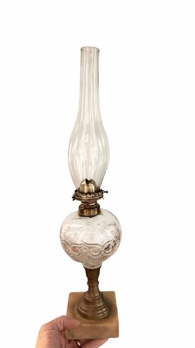Antique glass oil lamp - 18,
