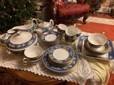 Full Wedgewood Blue Siam Fine
