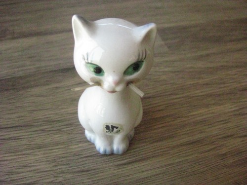 Vintage goebel white cat - vintage,