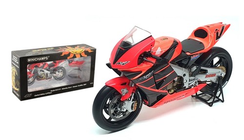 Minichamps valentino rossi - valentino,