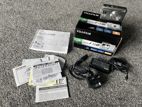 Fuji finepix f31fd compact - fuji,