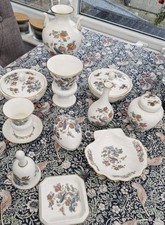 * Wedgwood Kutani Crane - 11 x