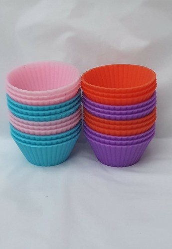 Mini muffin cases - 12,