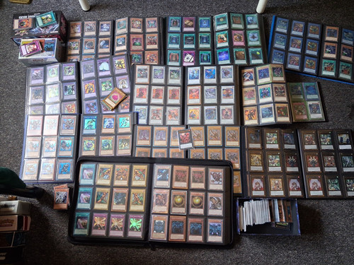 Random yugioh card bundle - 30,