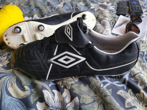 Umbro speciali football boots - football,