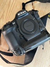 nikon d4 camera body