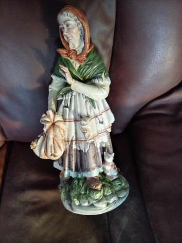 Italian porcelain statue - porcelain,